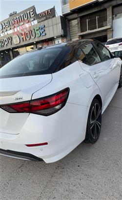 نيسان سنترا